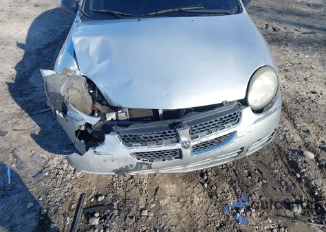 2005 Dodge Neon Sxt z USA, uszkodzony, nr VIN 1B3ES56C85D125781